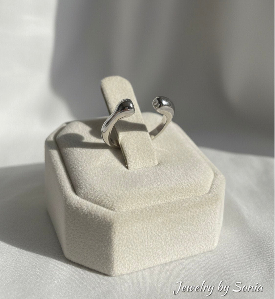 Bague Ouverte Sculpturale Argentée